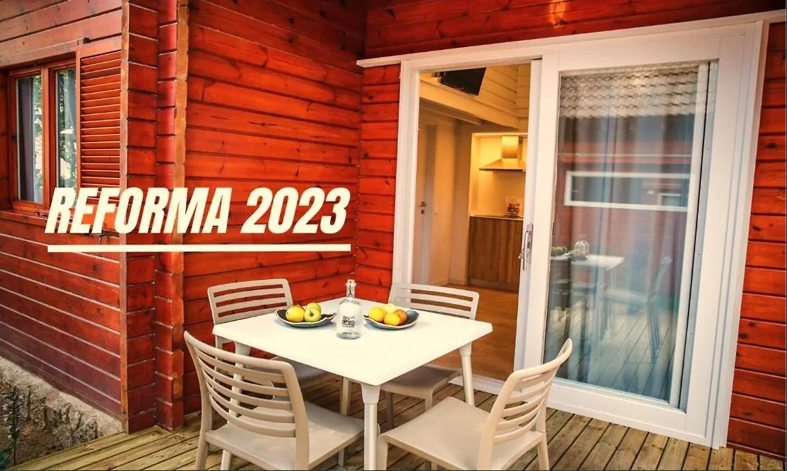 Camping La Llosa Камбрильс Кемпинг